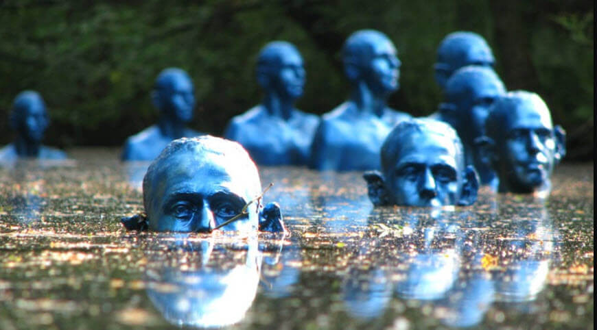 statues in water